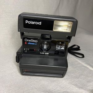 POLAROID 600 ONESTEP CLOSE-
UP
(TESTED) WORKS